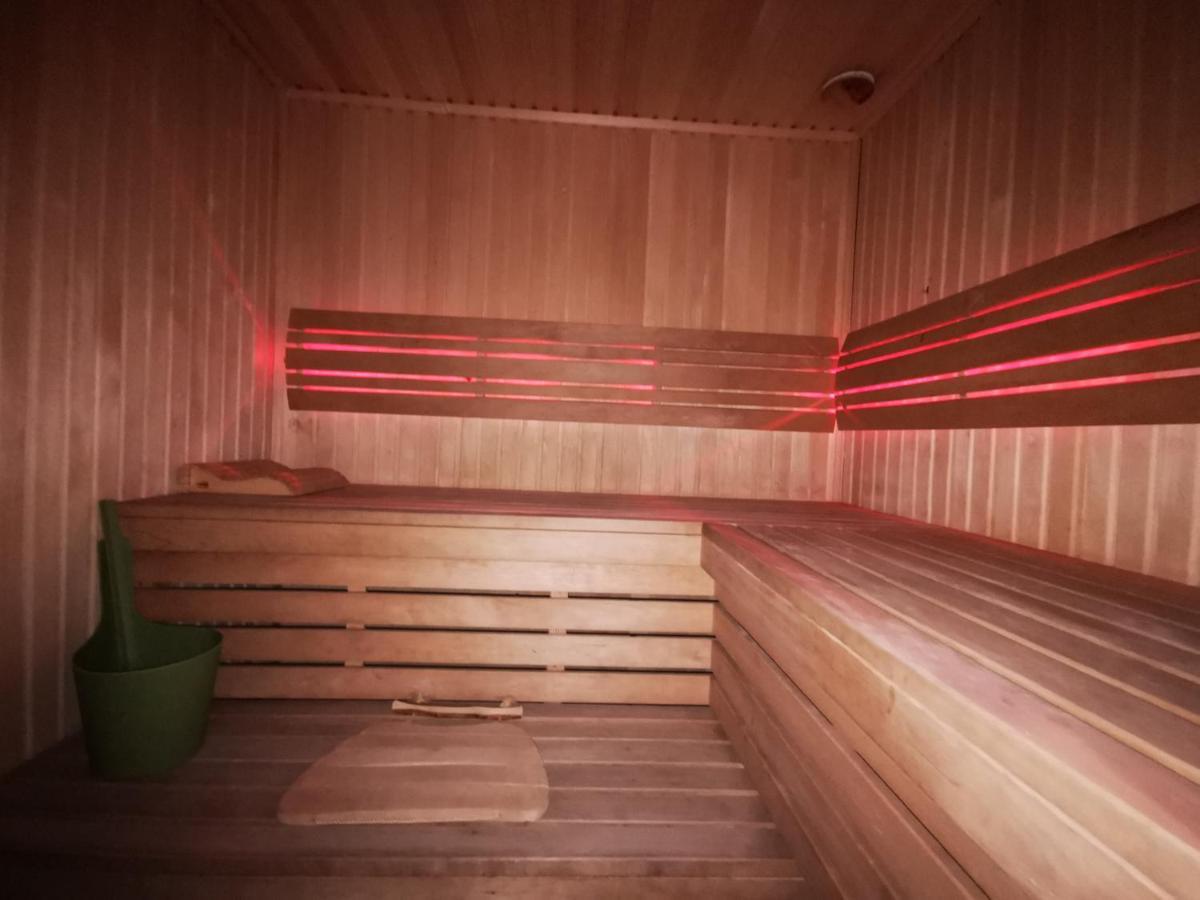 Ādaži Jaunsturisiヴィラ エクステリア 写真